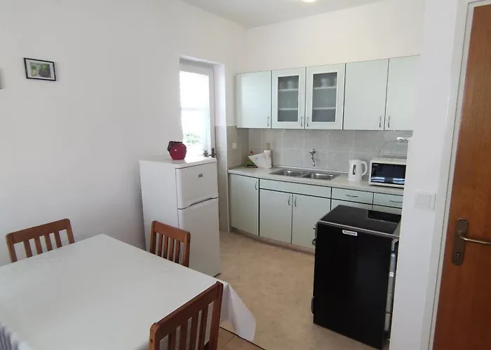 Landeka Apartman Primosten